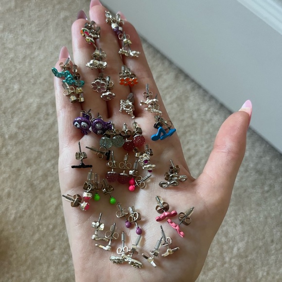 👂Pack of 26 sets of earrings + free bracelet: - Picture 2 of 6